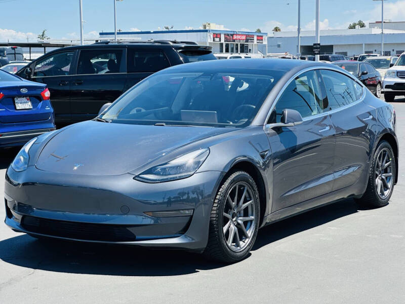 2018 Tesla Model 3 Mid Range