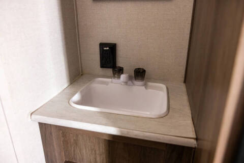 2020 Prime Time Mfg. Avenger LT