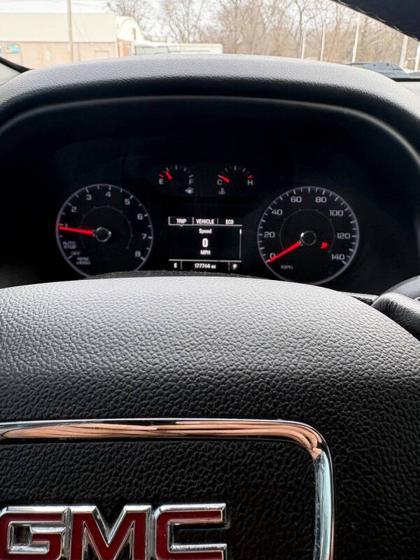 2017 GMC Acadia SLE-1