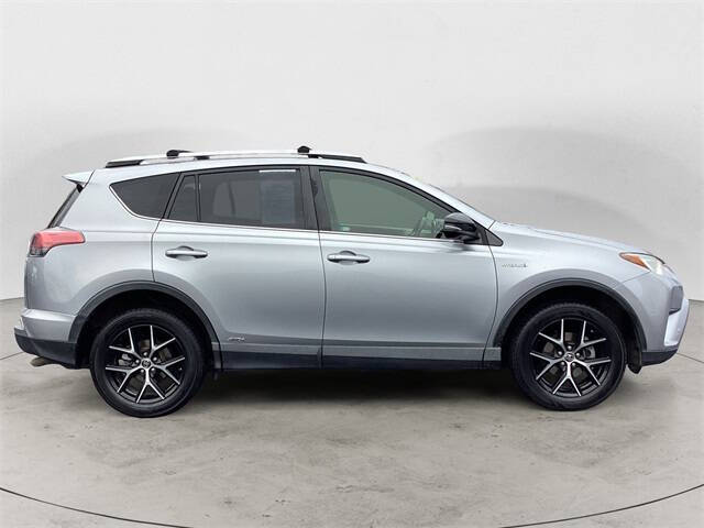 2017 Toyota RAV4 Hybrid SE