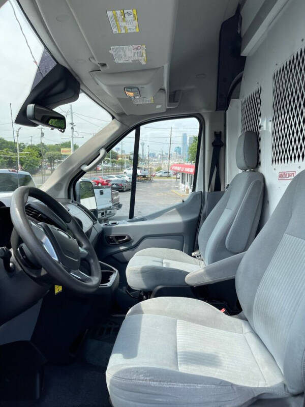 2016 Ford Transit Base photo 6