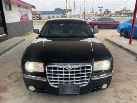 2007 Chrysler 300 for sale at Car Country in Victoria TX