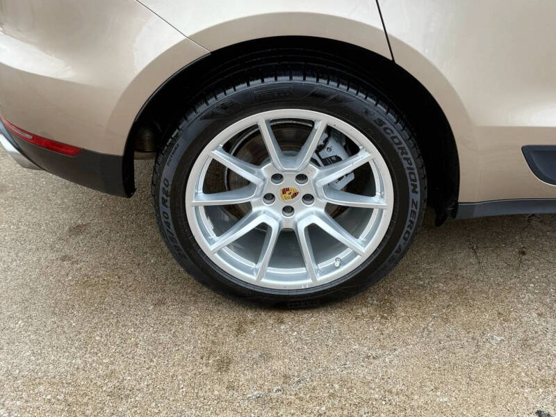 2018 Porsche Macan S