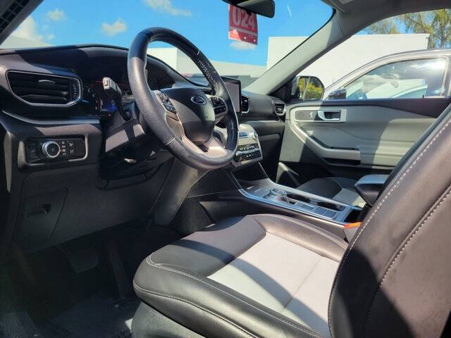 2023 Ford Explorer XLT