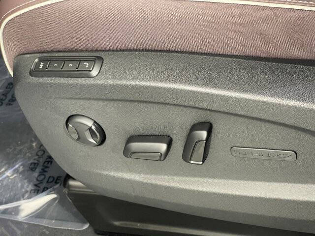 2025 Volkswagen ID. Buzz Pro S