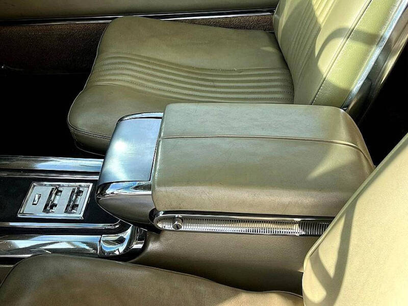 1965 Ford Thunderbird