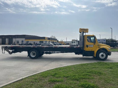 2019 Freightliner M2 106