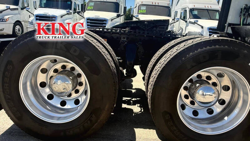 2023 Freightliner Cascadia