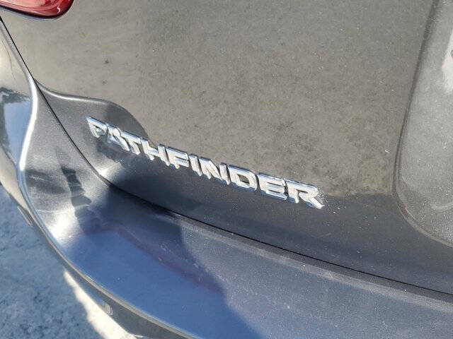 2019 Nissan Pathfinder SV