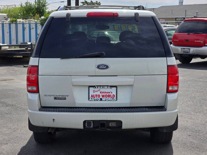 2004 Ford Explorer Limited