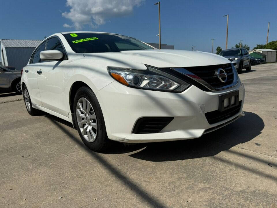 2018 Nissan Altima for sale at Falasteen Motors in La Place, LA