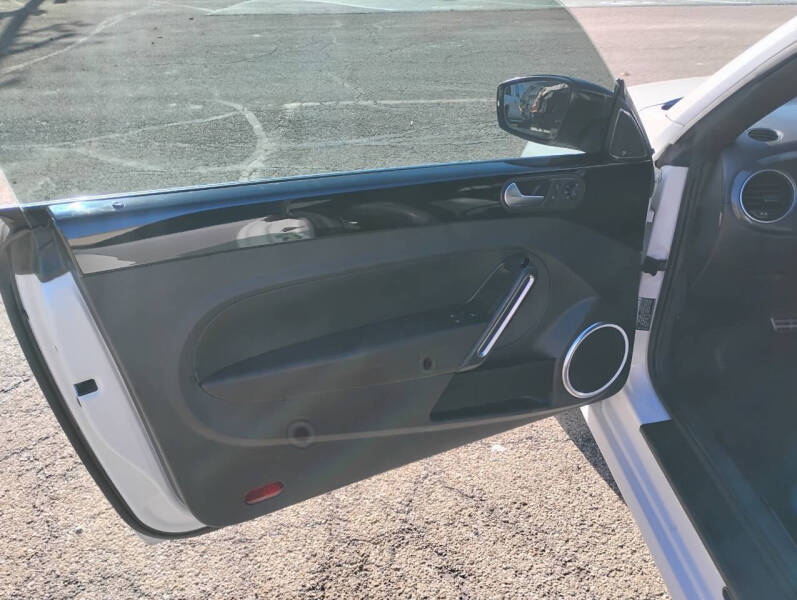 2013 Volkswagen Beetle Convertible Turbo PZEV