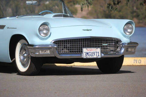 1957 Ford Thunderbird