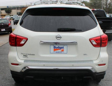 2020 Nissan Pathfinder SL