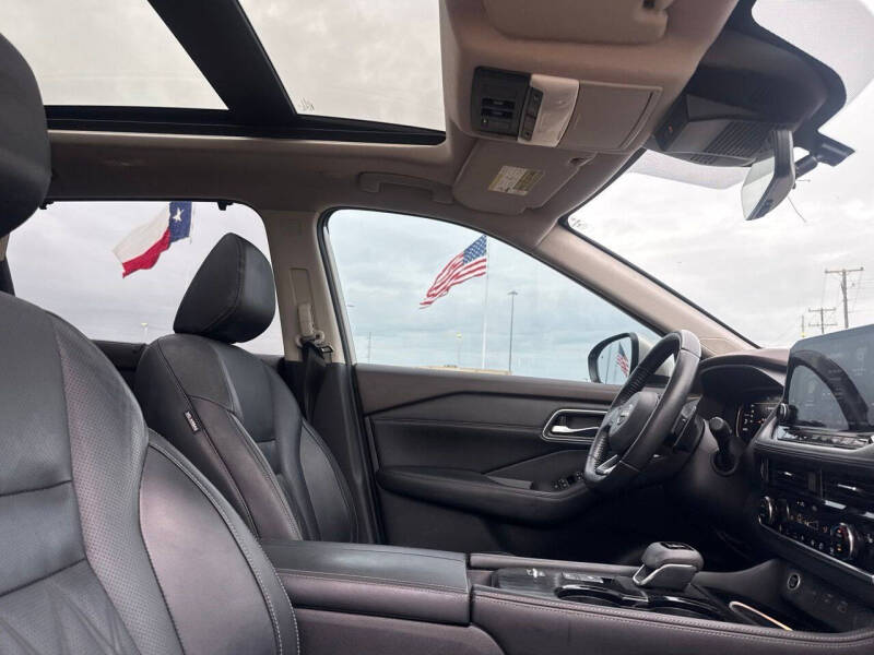 2022 Nissan Rogue Platinum
