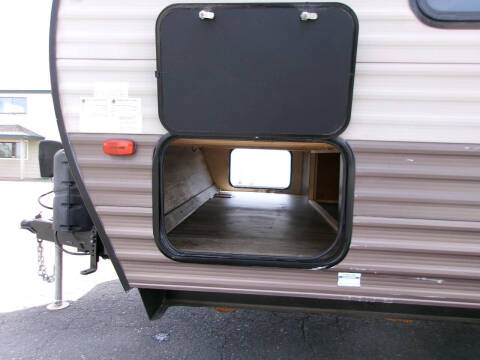 2018 Forest River Cherokee Grey Wolf 26dbh
