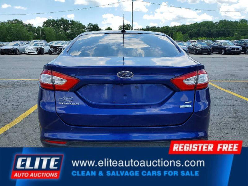 2013 Ford Fusion SE