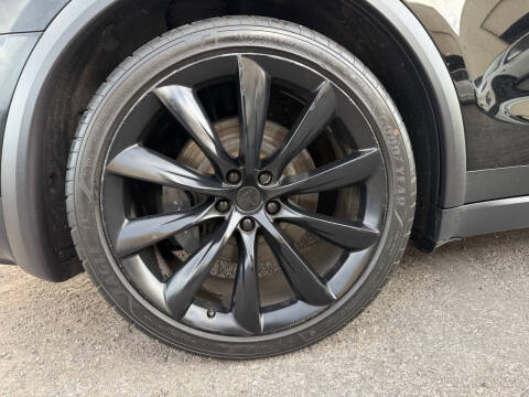 2020 Tesla Model X Long Range Plus