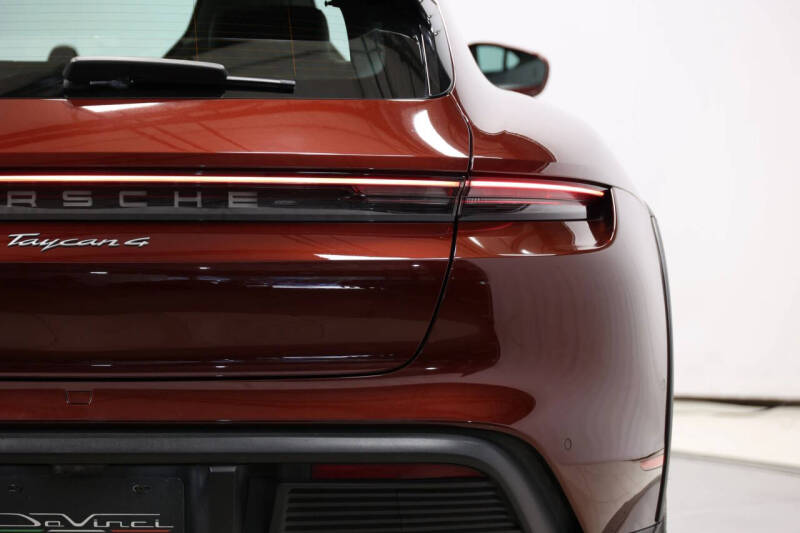 2022 Porsche Taycan 4 Cross Turismo