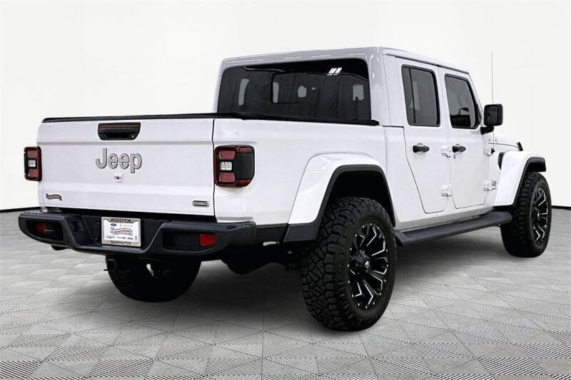 2020 Jeep Gladiator Overland