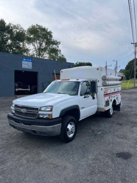 2005 Chevrolet Silverado 3500 for sale at Backroad Motors, Inc. in Lenoir, NC