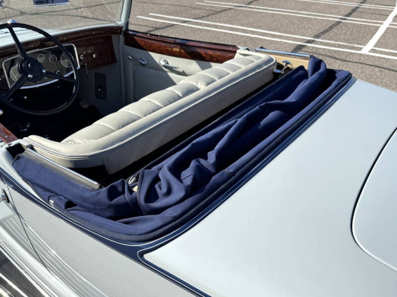 1932 Packard Deluxe 8