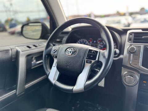 2018 Toyota 4Runner SR5