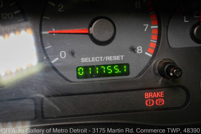 2004 Ford Mustang GT Deluxe