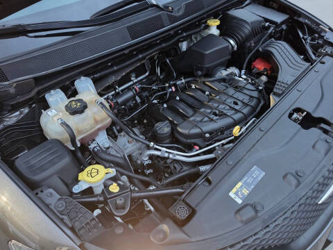 2021 Chrysler Voyager LX