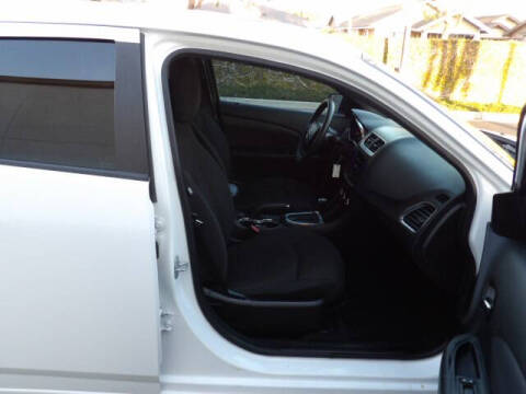 2014 Dodge Avenger SE