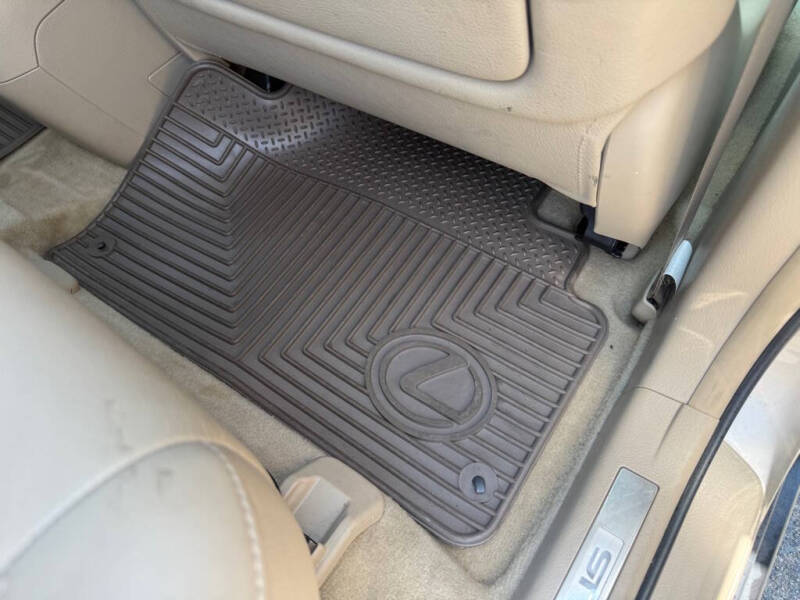 2004 Lexus RX 330