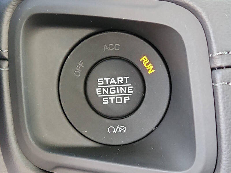 2025 Jeep Gladiator High Tide