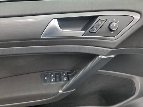 2019 Volkswagen e-Golf SE