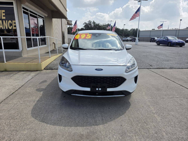 2020 Ford Escape SE
