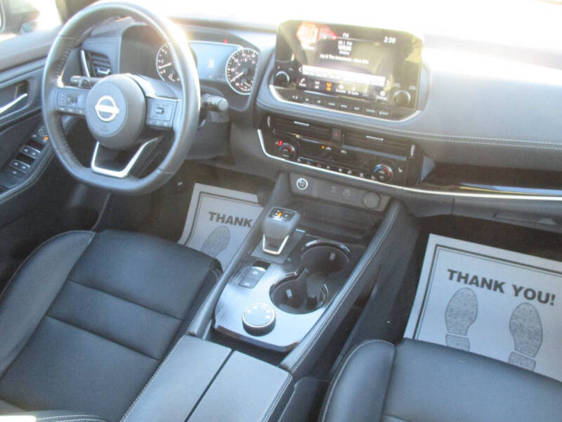 2023 Nissan Rogue SL