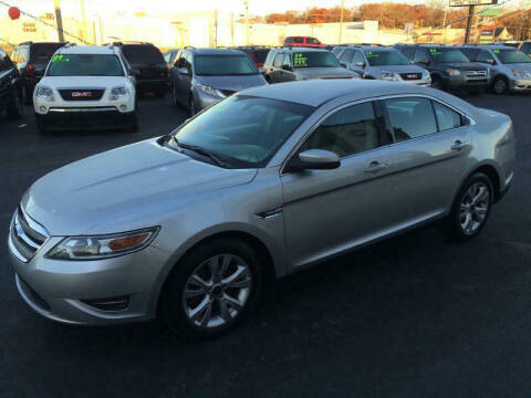 2011 Ford Taurus SEL