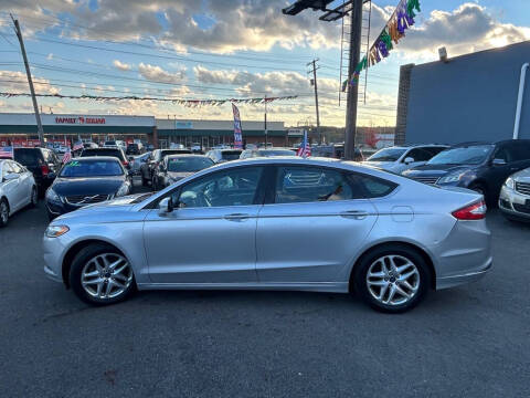 2013 Ford Fusion SE