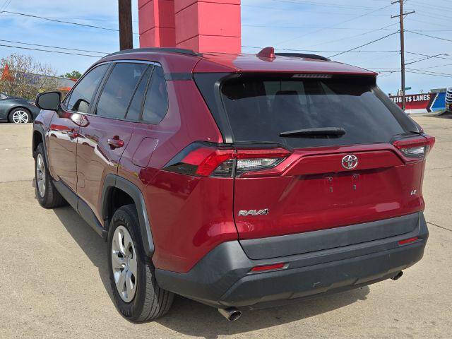 2019 Toyota RAV4 LE