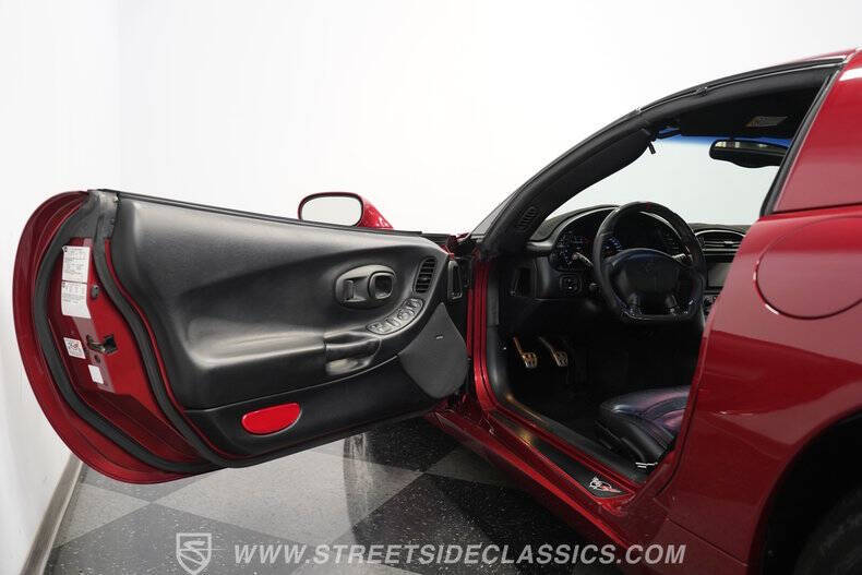 2004 Chevrolet Corvette