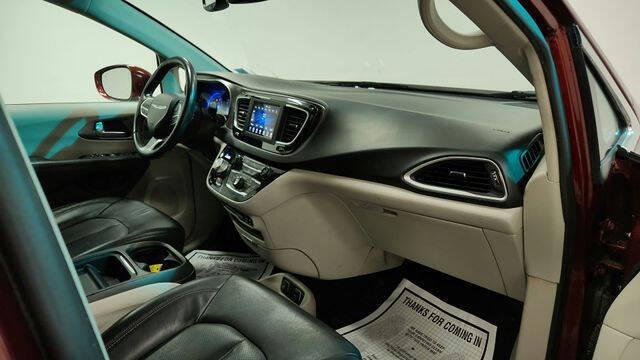 2020 Chrysler Pacifica Touring L