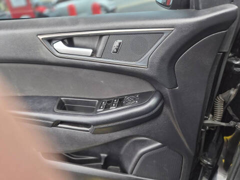 2018 Ford Edge SE