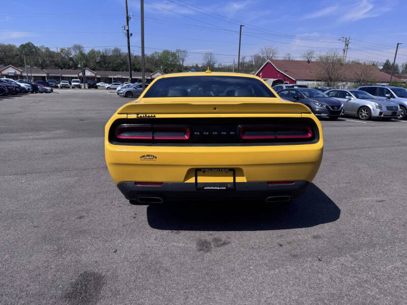 2017 Dodge Challenger SXT