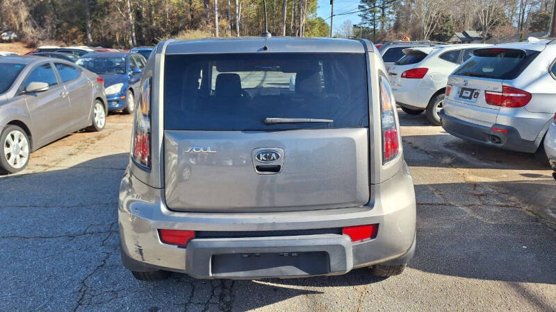 2010 Kia Soul +