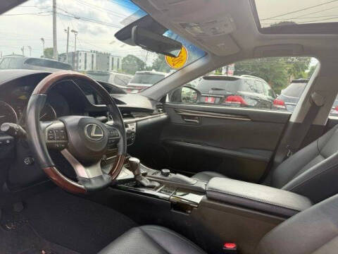 2017 Lexus ES 350