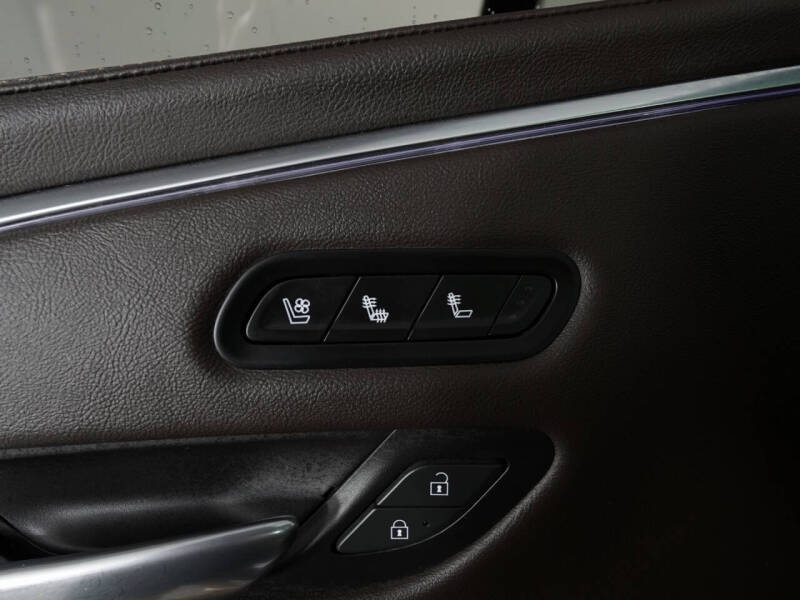 2022 Cadillac Escalade ESV Premium Luxury