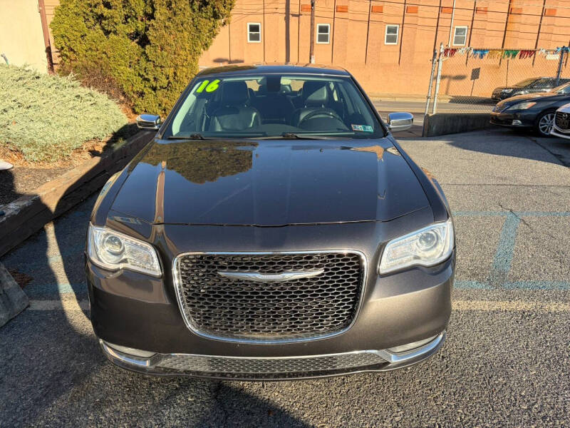 2016 Chrysler 300 C