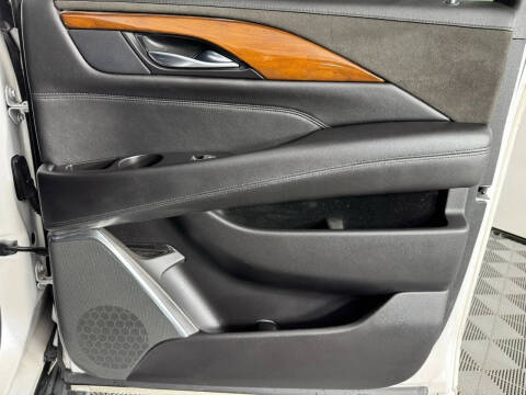 2019 Cadillac Escalade ESV Luxury