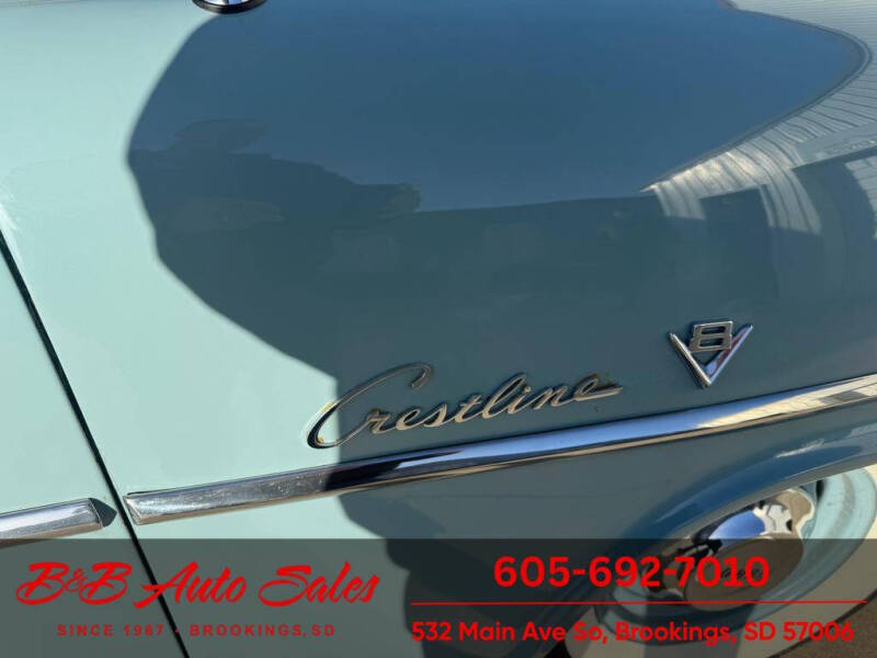 1952 Ford Crestline