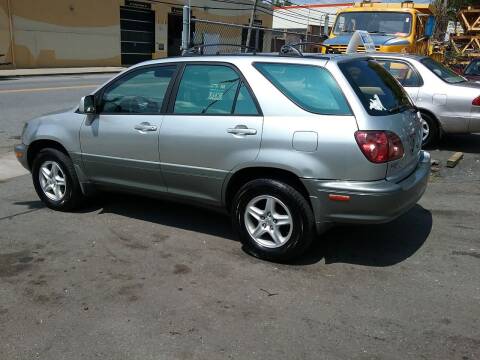 1999 Lexus RX 300 for sale at Drive Deleon in Yonkers NY