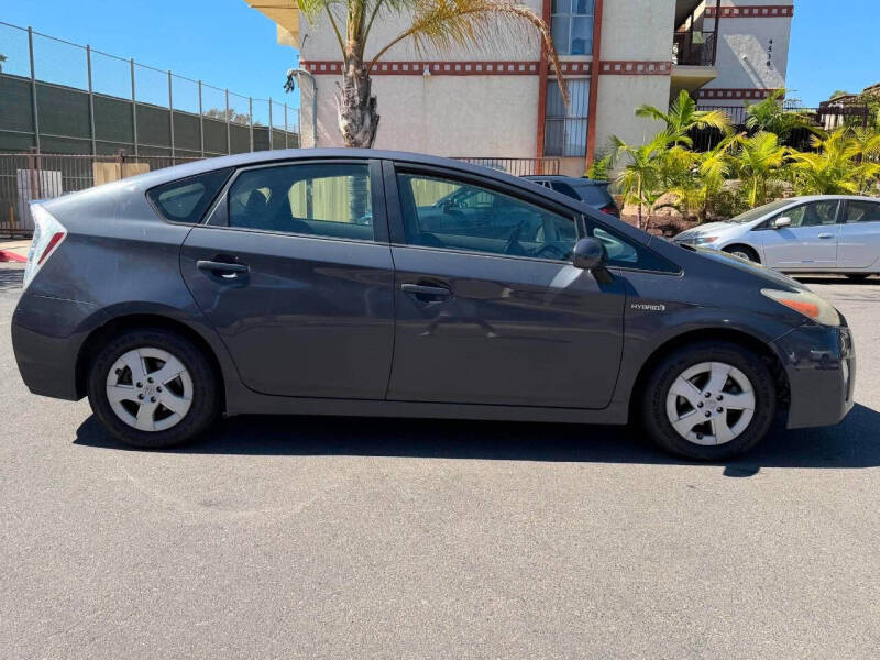 2011 Toyota Prius Two